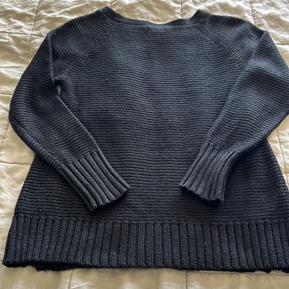 Calvin Klein sweater - Picture 4 of 4